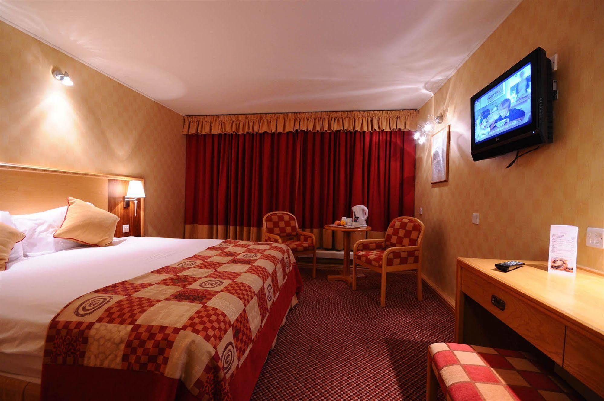 Cabarfeidh Hotel Stornoway  Exterior photo