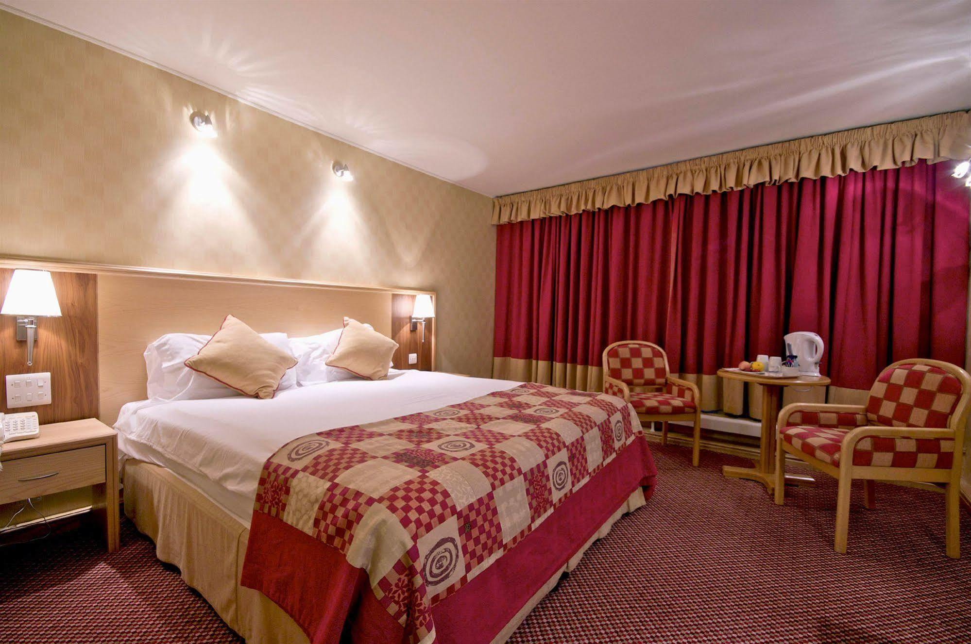 Cabarfeidh Hotel Stornoway  Exterior photo